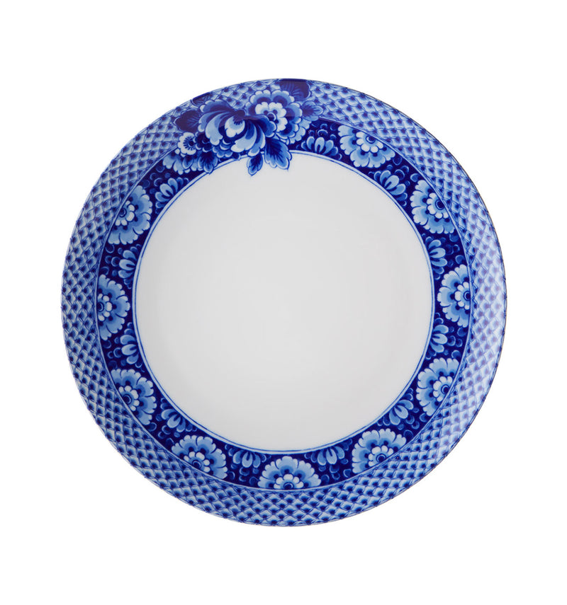 Vista Alegre | Blue Ming Dinner Plate featuring a white center with a hand-painted blue floral and lattice border, ideal for elegant dining.
