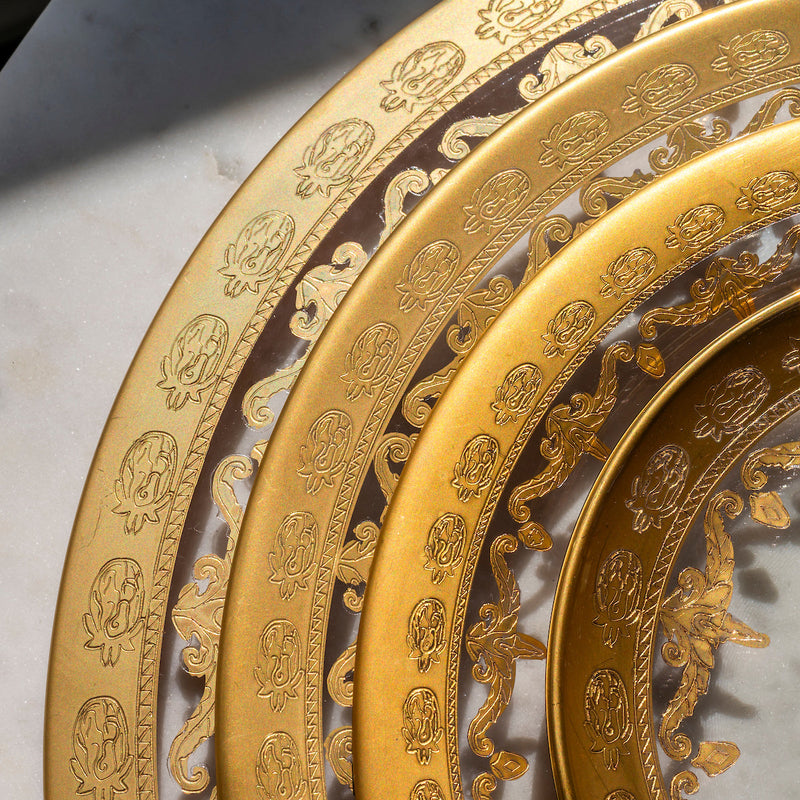 Arte Italica & Crown Linen Designs | Vetro Gold Charger