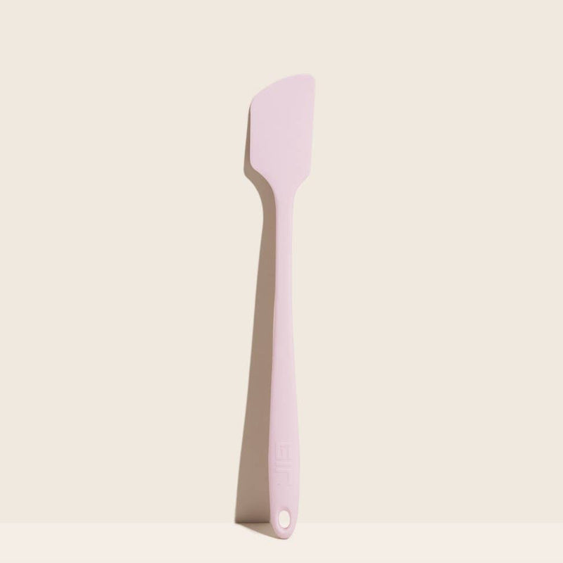 GIR Get It Right - GIR Skinny Spatula: Black, featuring an antimicrobial unibody design, ideal for flexible and strong mixing tasks in the kitchen.