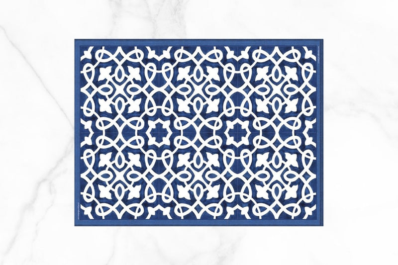 Etú HOME | Ortigia B Italian Rectangle Placemat - 17x13, featuring a stylish blue and white pattern, embodies Italian design with its durable, water-resistant vinyl material.