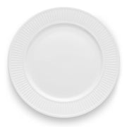 Pillivuyt Plisse 11 Plate with ribbed edges, ideal for elegant dining. Durable, scratch-resistant porcelain, perfect for everyday use or special occasions.