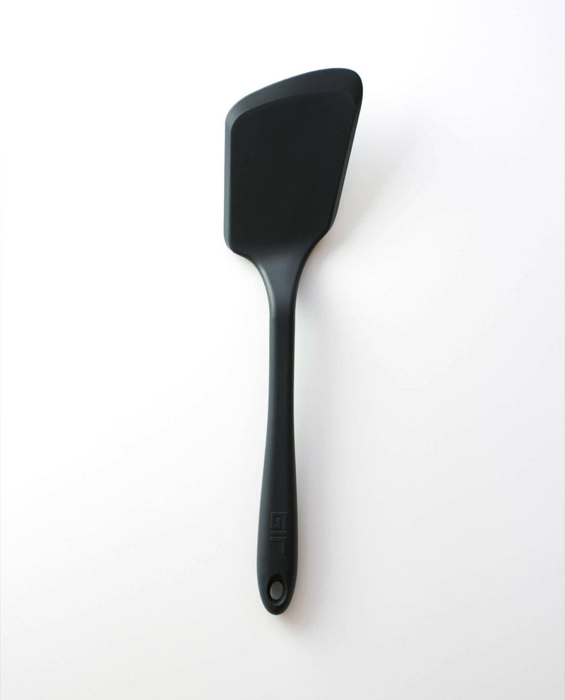 GIR | Ultimate Flip - Teal: A black spatula designed for delicate dishes, ideal for non-stick cookware with a thin edge for easy flipping.