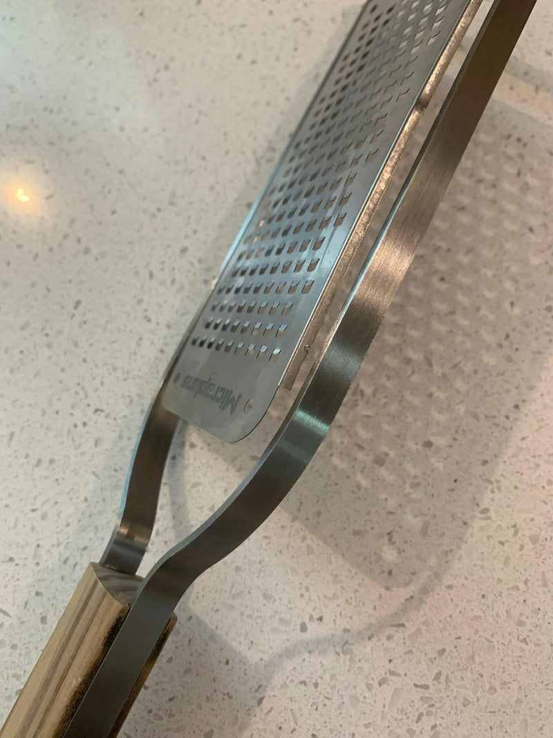 Microplane | Master Series Coarse Grater with Walnut Handle