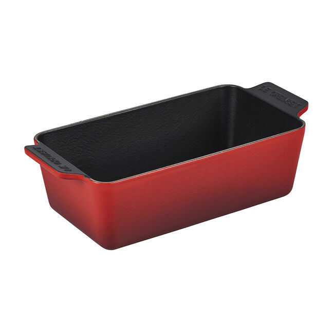Le Creuset | Signature Loaf Pan - Sea Salt, a versatile enameled cast-iron dish ideal for baking breads, casseroles, and more with excellent heat distribution.