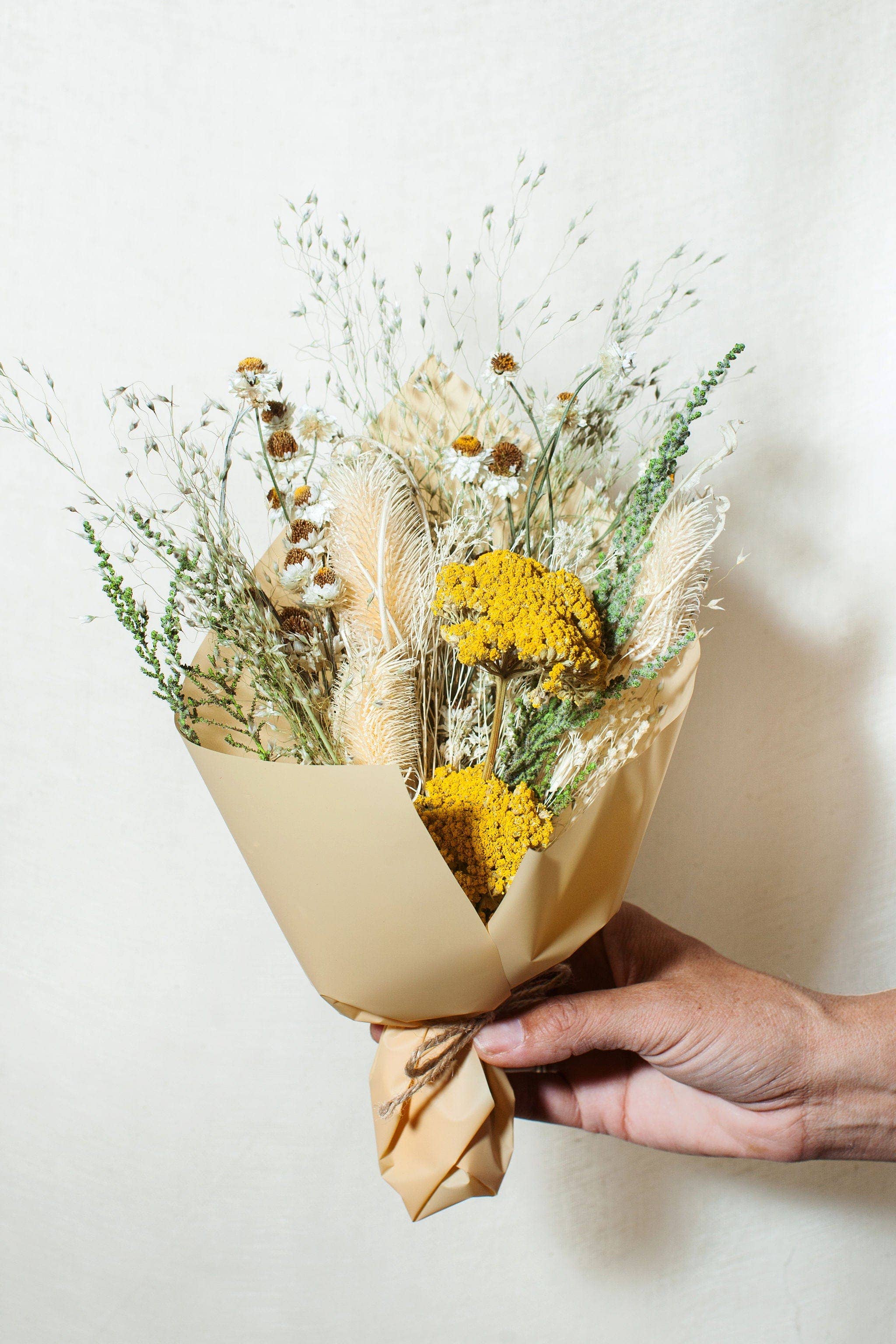 Citrine Dried Flower Bouquet - Thumbnail 2