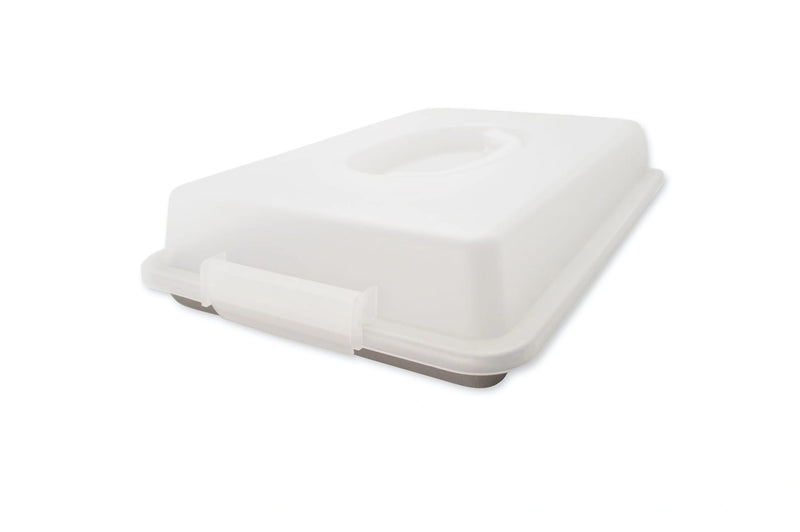 USA Pan | Jelly Roll Pan with Lid: Aluminized steel pan with snap-on translucent lid for secure storage, perfect for baking and roasting.