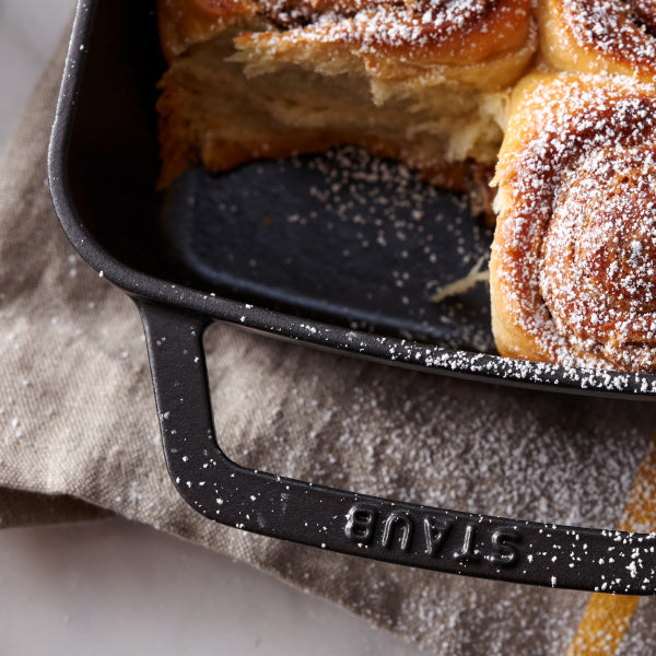 Staub | Cast-Iron Rectangular Roasting Pans - 10 x 15 Inches