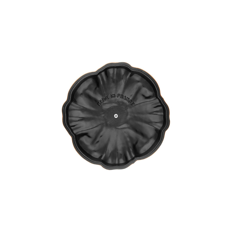 Staub | Pumpkin Cocotte - White, a cast iron pot shaped like a Cinderella pumpkin, perfect for slow-cooking and enhancing any kitchen with its whimsical design.