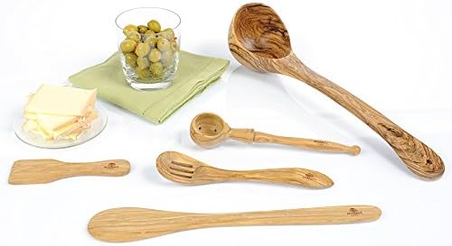 Berard | Olivewood Olive Spoon displayed with olives, highlighting its elegant design with a long handle and round scoop, made from sustainably sourced olive wood.