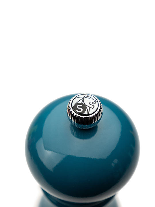Peugeot Paris u'Select Pacific Blue Lacquered Salt Mill, 7 inches, features a chrome adjustment knob and innovative mechanism for precise salt crushing.