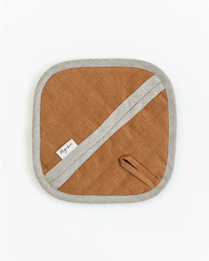 MagicLinen - Linen pot-holder in Cinnamon, featuring quilted detailing and a hanging loop, offers heat insulation and durability, perfect for any kitchen.