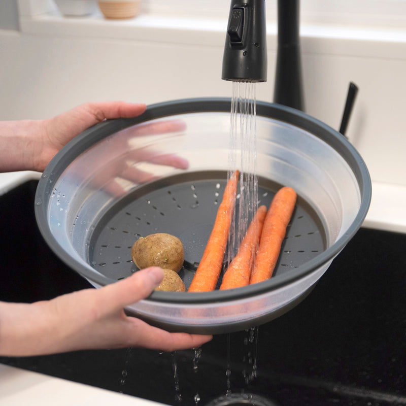 Tovolo | Medium Collapsible Microwave Food Cover, Charcoal
