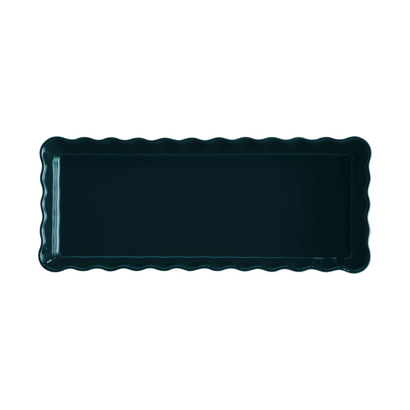Emile Henry | Deep Flan & Tart Dish, 1.7QT Slim / Ocean, featuring a glossy black, scalloped-edge design, ideal for even baking with high sides for versatile recipes.