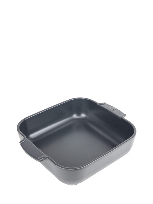 Peugeot | Appolia Square Baking Dish 11 inches, Slate: A slate-gray, square baking dish with rounded corners and integrated handles, ideal for even cooking and retaining heat.