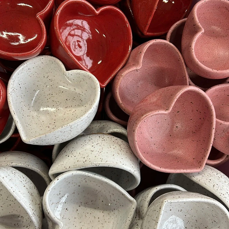 RachaelPots | Garlic Scraper, Coral