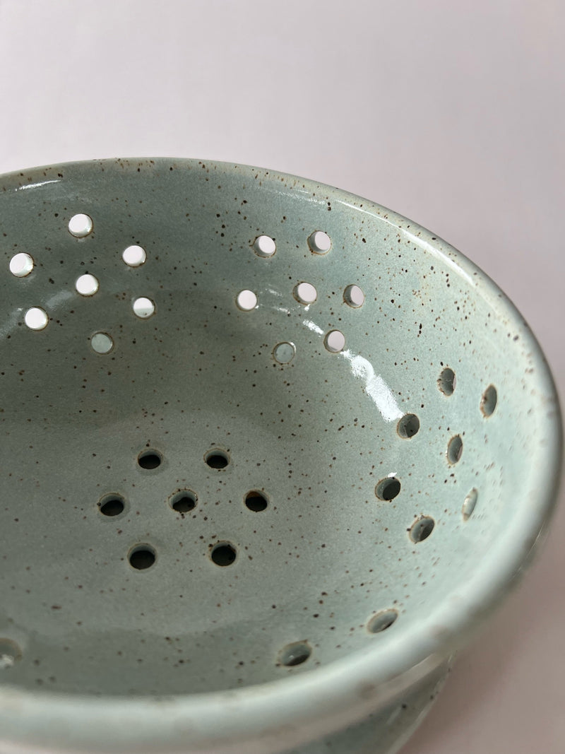 RachaelPots | Small Berry Bowl With Dish, Light Blue