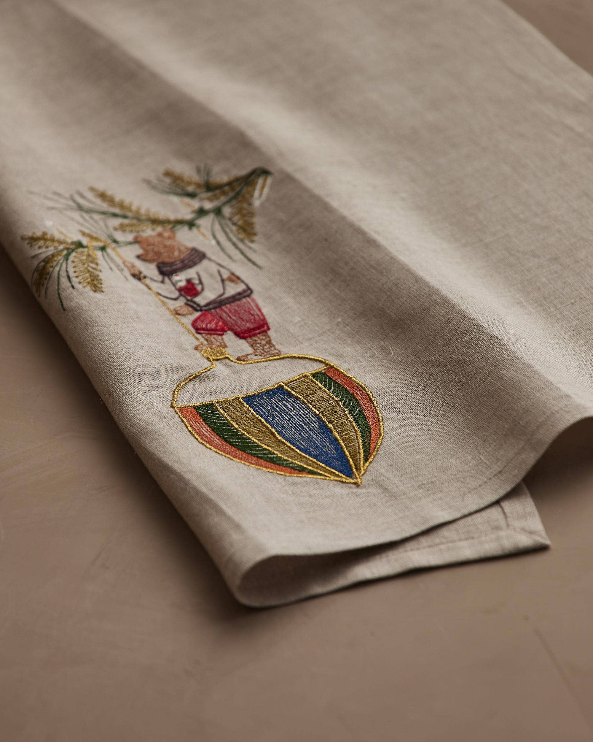 Bear with Mushrooms Tea Towel - Thumbnail 4