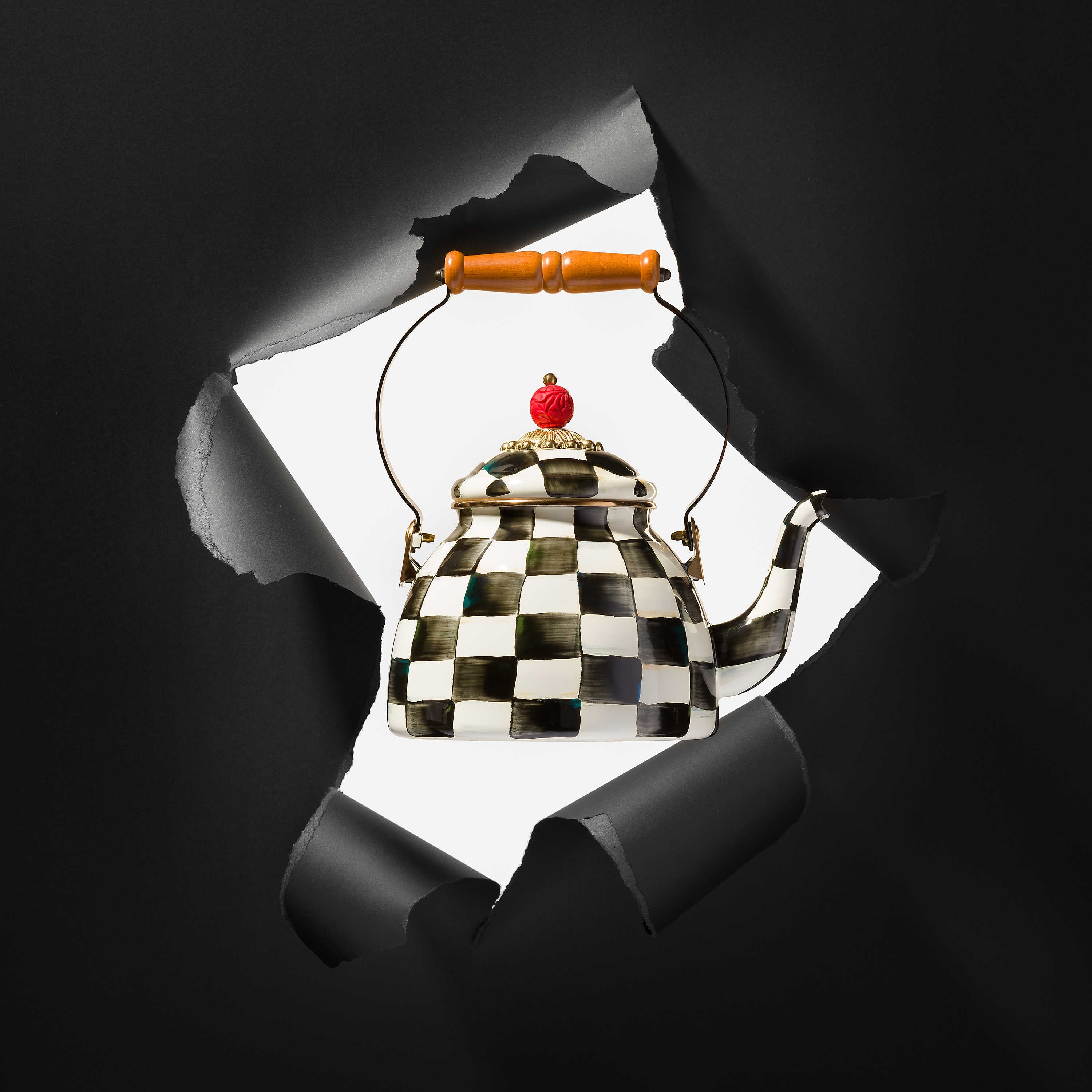 MacKenzie Childs Courtly Check 2 Quart Tea Kettle - Thumbnail 4