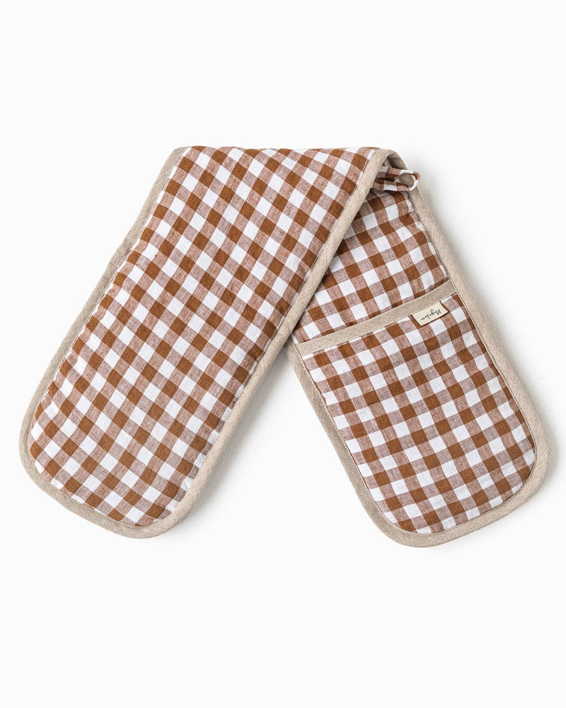 MagicLinen - Double oven mitt in brown and white checkered pattern, designed for heat protection and part of a zero-waste program. Ideal for Athens Cooks' kitchen enthusiasts.
