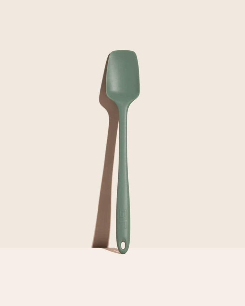 GIR | Skinny Spoonula - Mint, innovative kitchen tool combining spatula and spoon functionality, ideal for precise scooping and mixing.