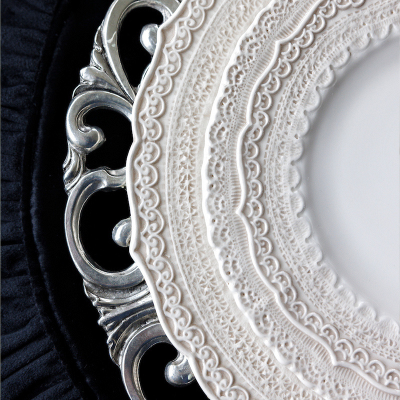 Arte Italica & Crown Linen Designs | Finezza Cream Dinner Plate