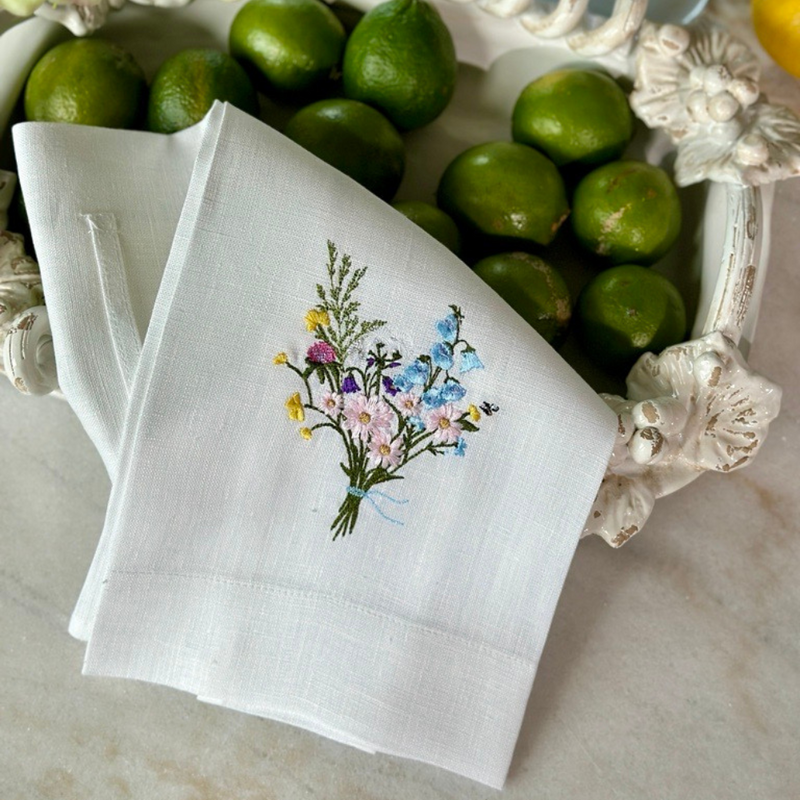 Arte Italica & Crown Linen Designs | Wildflower Bouquet Linen Towel: White (Multi)