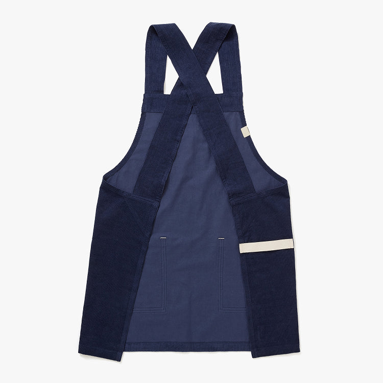 Hedley & Bennett Smock Apron, Blueberry Corduroy — fabric and fit detail