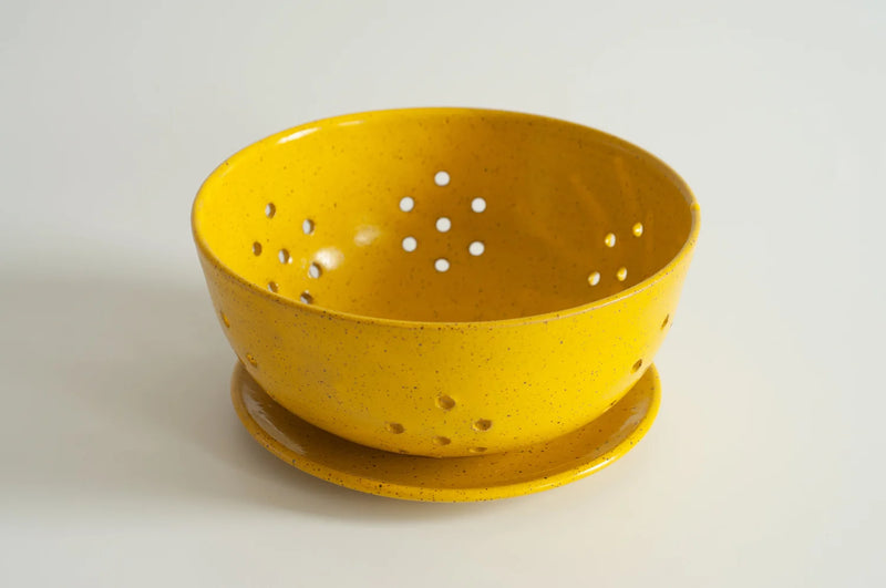 RachaelPots | Large Berry Bowl With Dish, Light Blue