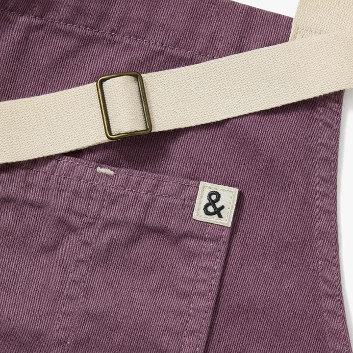 Hedley & Bennett Essential Apron, Lavender Purple — construction detail