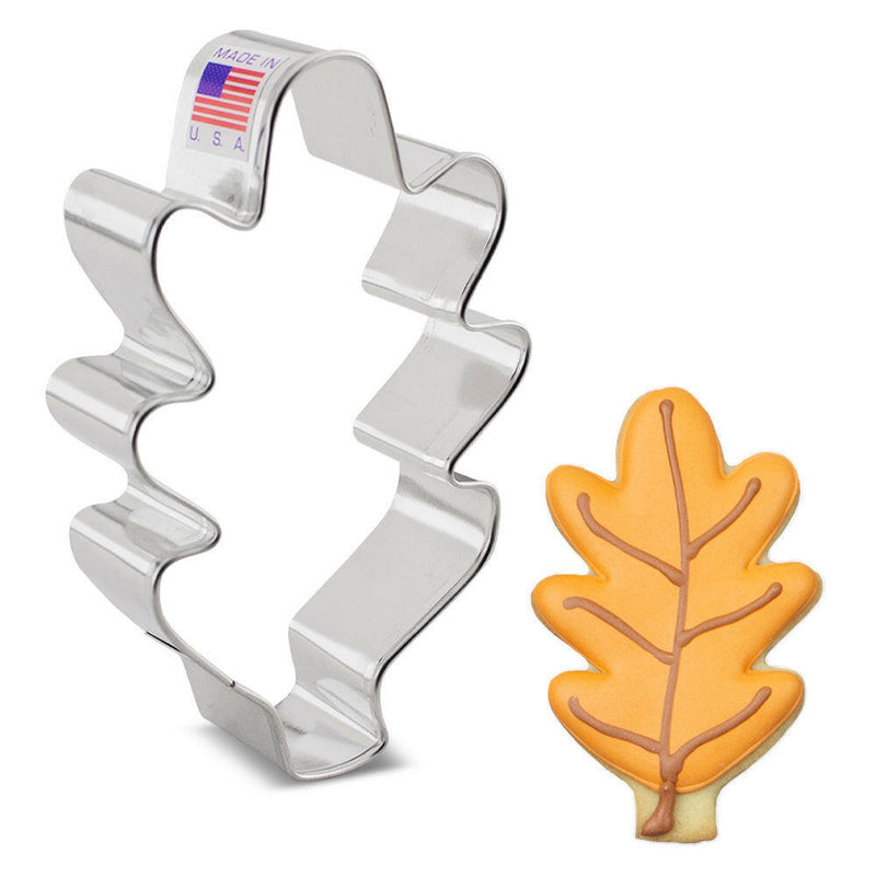 Ann Clark | Fall Cookie Cutters - Squirrel-3.5: Metal cookie cutter shaped like a squirrel, enhancing baking creativity with precision-crafted design.