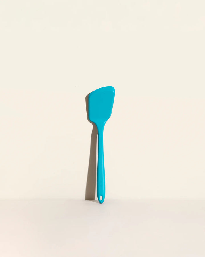GIR | Ultimate Spoon - Teal, versatile kitchen tool with deep bowl and flexible edges for stirring and serving, ideal for non-stick surfaces and high-heat cooking.