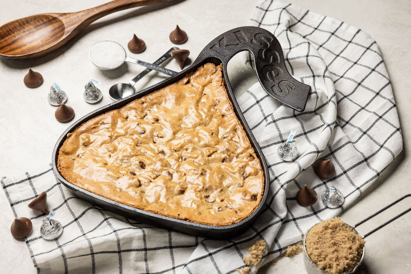 Lodge | Blacklock Triple Seasoned Cast Iron Double Burner Griddle