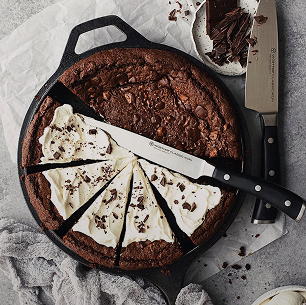 Wüsthof | Amici Double Serrated Bread Knife, 9 inches