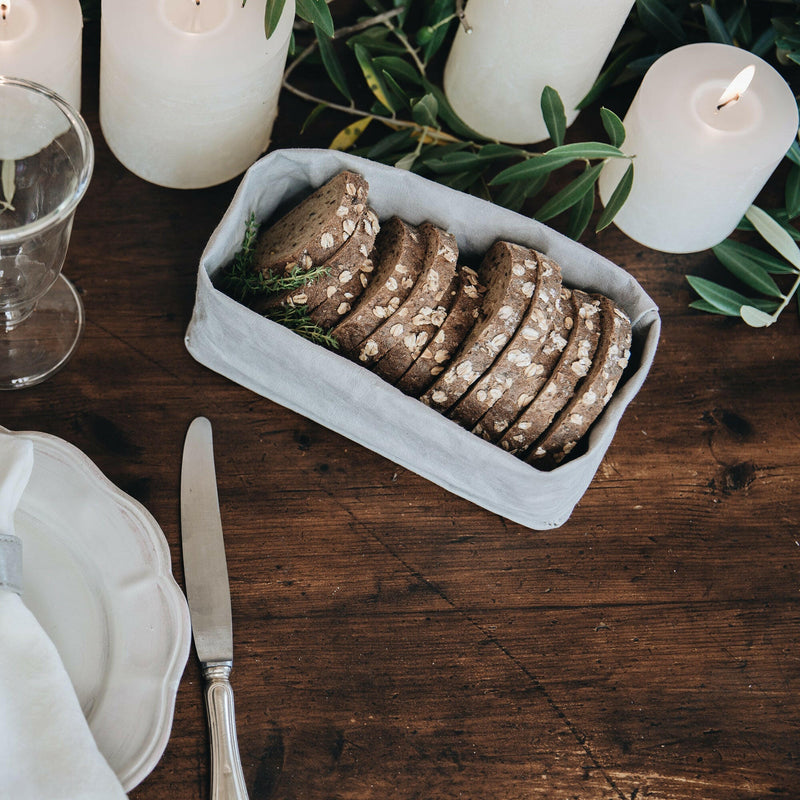 UASHMAMA | Panino Storage Tray - White showcasing its versatility for storing jewelry, keys, or snacks, emphasized by close-ups of a candle, match, and knife.