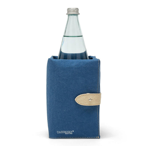 Close-up of UASHMAMA Ice-Cube Beverage Chiller, ergonomically designed with washable paper, featuring a removable ice pack for keeping drinks cold.