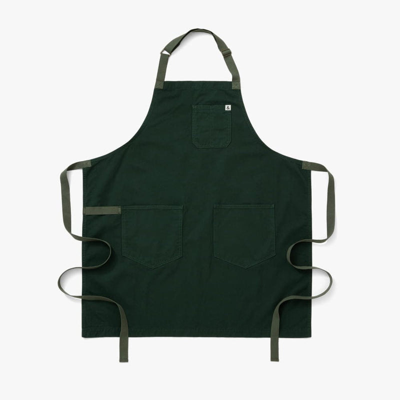 Hedley & Bennett | Essential Garment Dyed - Kale Green apron with adjustable neck strap, long waist ties, and three pockets, perfect for professional kitchen use.