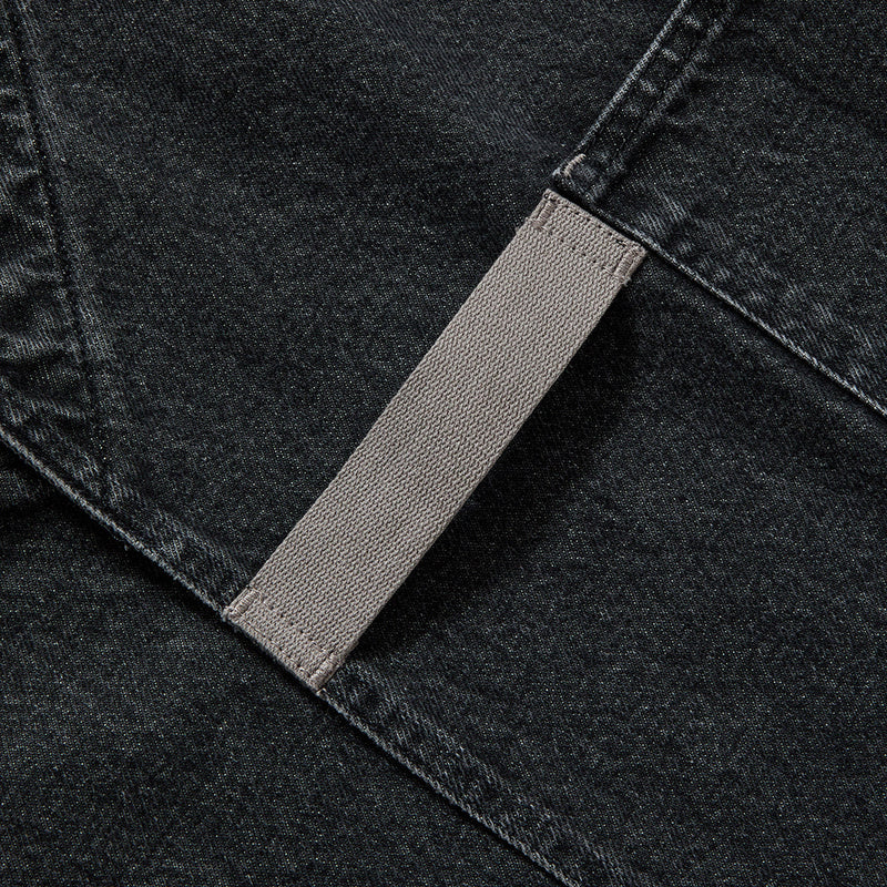 Hedley & Bennett All Day Crossback Apron, Oyster Gray Denim — apron detail