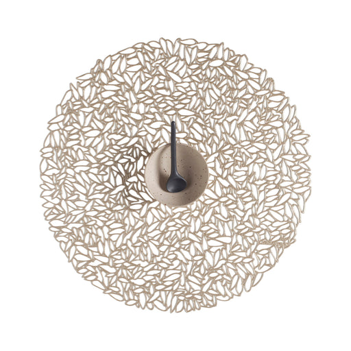 Chilewich Petal round openwork placemat in Champagne, 15 inches