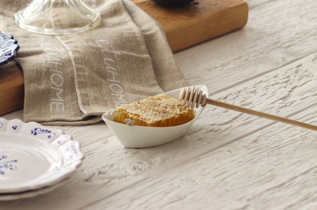 Etú HOME | Beechwood Bavarian Honey Dripper