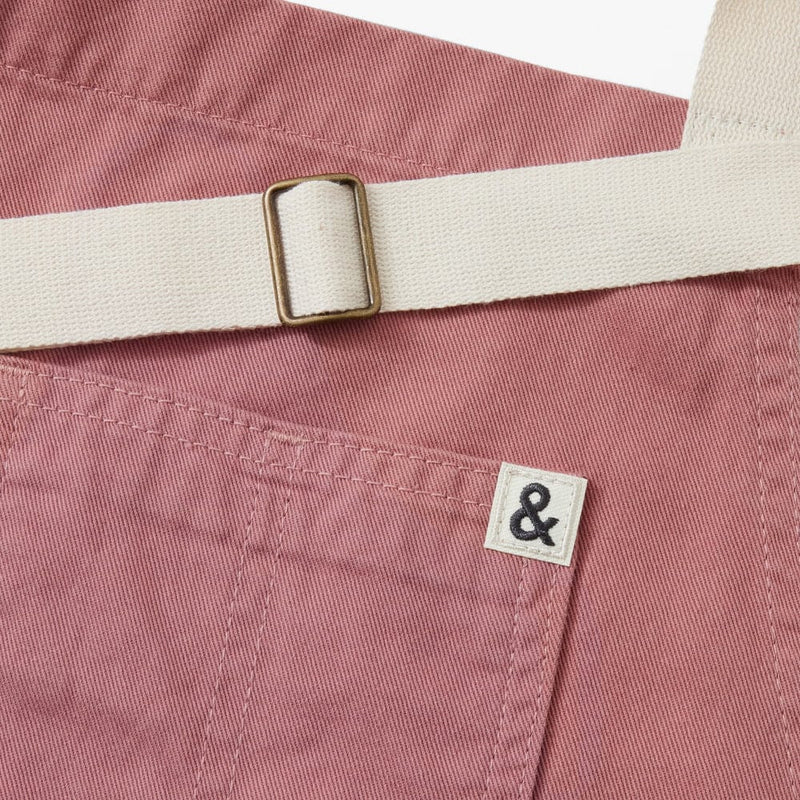 Hedley & Bennett Essential Apron, Rhubarb — construction detail