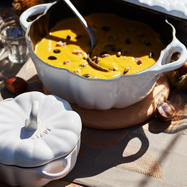 Staub | Pumpkin Cocotte - White