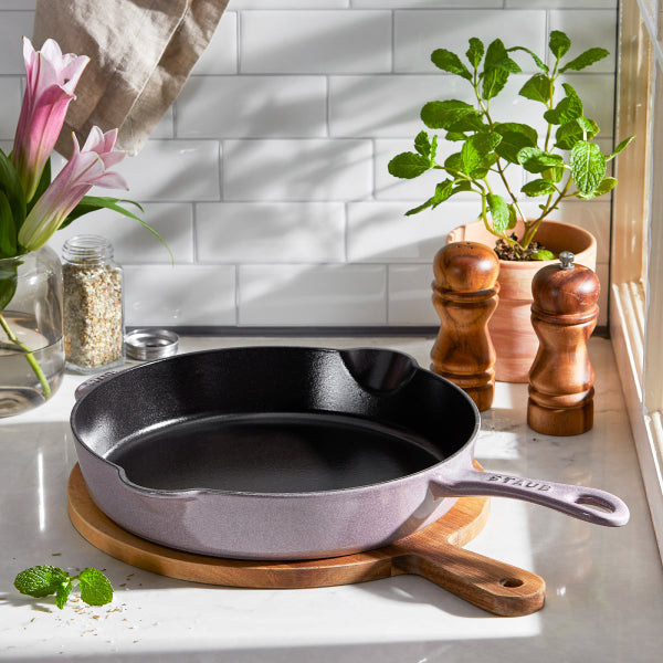 Staub | Cast Iron Frying Pan - Grenadine