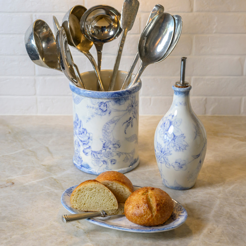 Arte Italica & Crown Linen Designs | Giulietta Blue Utensil Holder