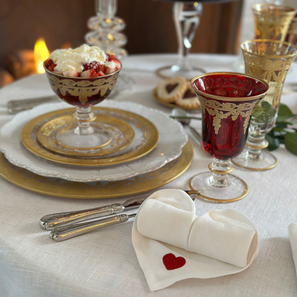 Arte Italica & Crown Linen Designs | Vetro Gold Charger