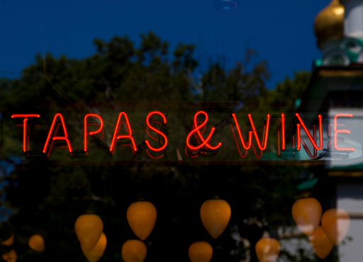 "Spanish Tapas + Wine Flights" with Chef Alejandro Ortiz of Pinta Kitchen, Saturday, March 9, 6:00pm-8:00pm.