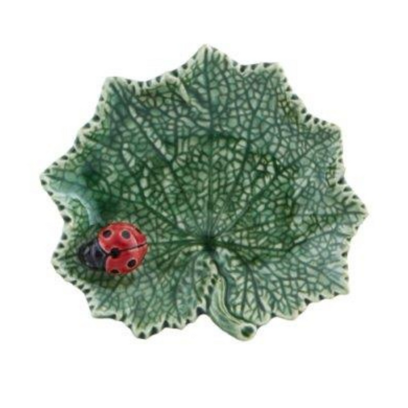 Bordallo Pinheiro Countryside Leaves Ragwort Leaf Hit Ladybug dish features a ladybug on a leaf, capturing naturalistic elegance in ceramic form.