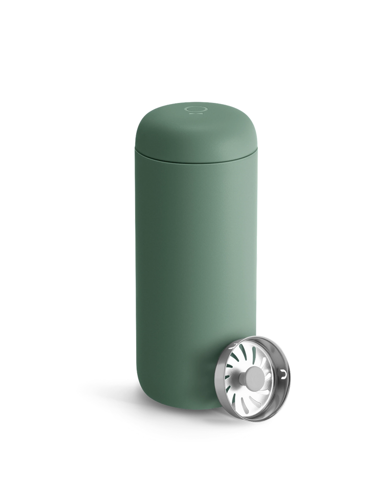 FELLOW | Carter Move Mug, Smoke Green / 16 oz, with strainer insert, ideal for maintaining drink temperature and flavor on-the-go, perfect for busy lifestyles.