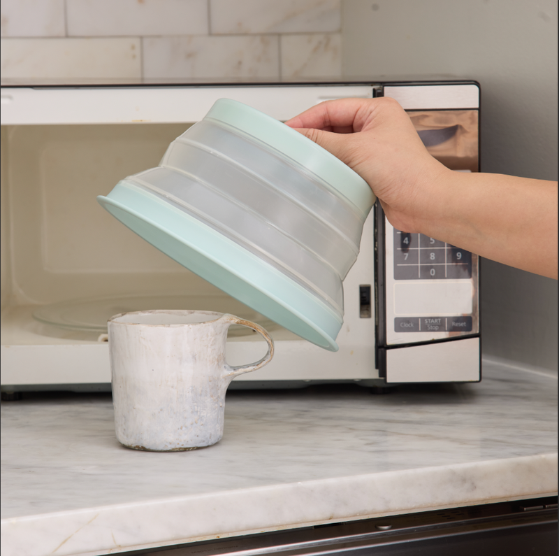 Tovolo | Medium Collapsible Microwave Food Cover, Charcoal