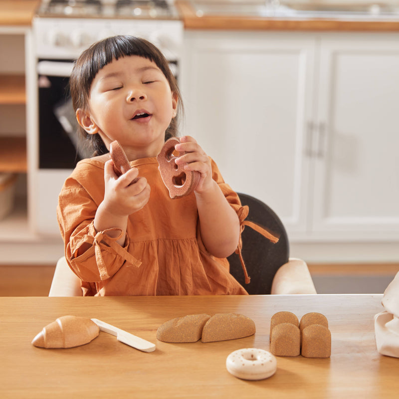 PlanToys | Wooden Pretend-Play Bread Set for Kids