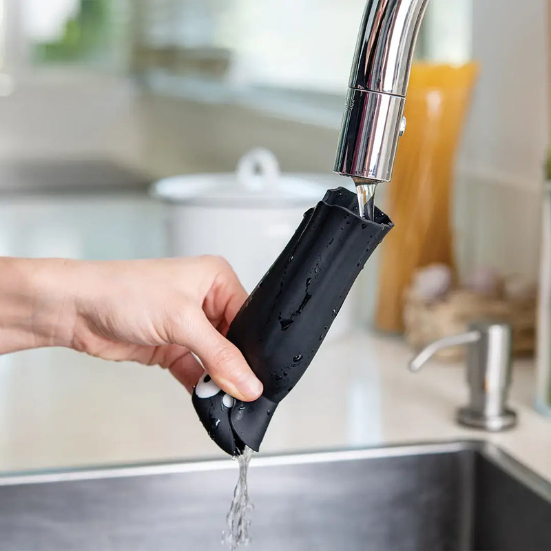 OTOTO | Drac N' Roll Garlic Clove Peeler